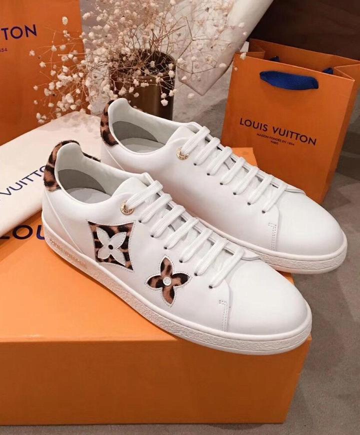 LOUIS VUITTON - SNEAKER