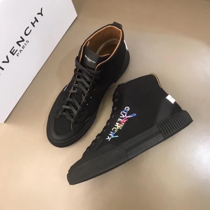 GIVENCHY - SNEAKERS